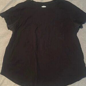 Black Old Navy T shirt